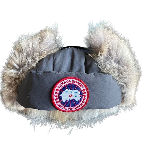 Canada Goose Hat Aviator Genuine Coyote Fur Trim Graphite Size L/XL - Picture 4 of 11